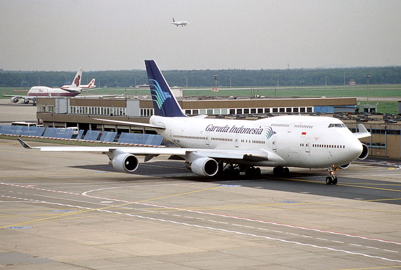 800px-112ad_-_Garuda_Indonesia_Boeing_747-4U3,_PK-GSH@FRA,04.10.2000_-_Flickr_-_Aero_Icarus